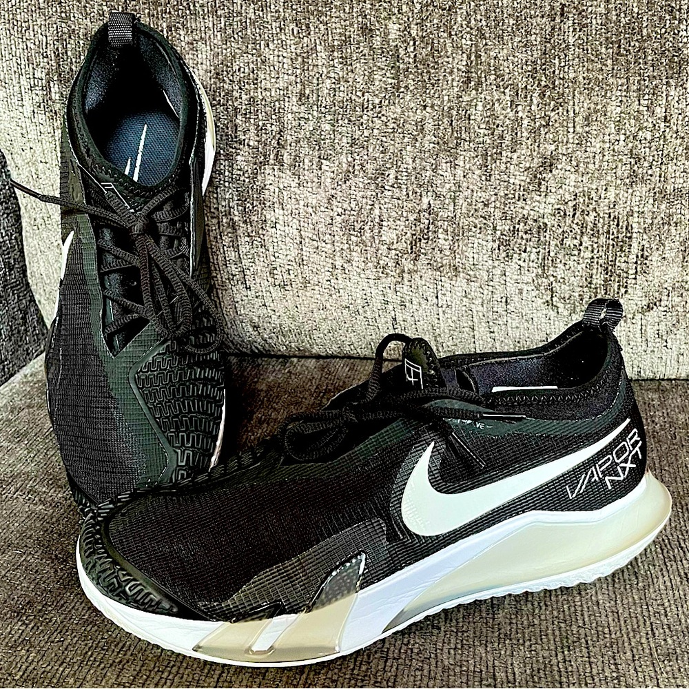 Men’s Nike Vapor Nxt Tennis Shoes Size 10.5